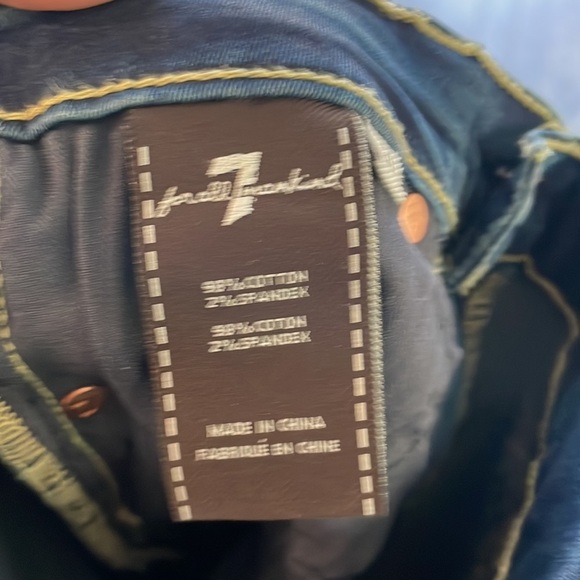 7 For All Mankind skinny jeans - Picture 3 of 5